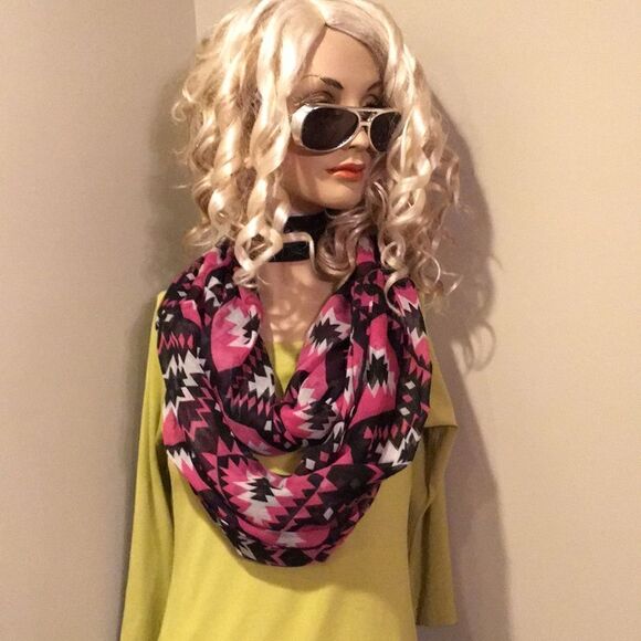 Aztec Print Scarf - Picture 3 of 3